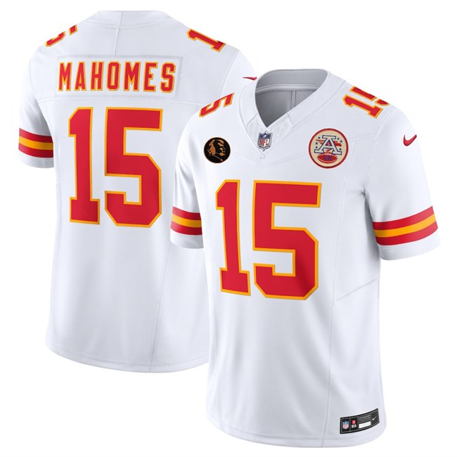White Kansas City Chiefs #15 Patrick Mahomes 2025 F.U.S.E. John Madden Patch Vapor Untouchable Limited Stitched Football Jersey - KCJ71
